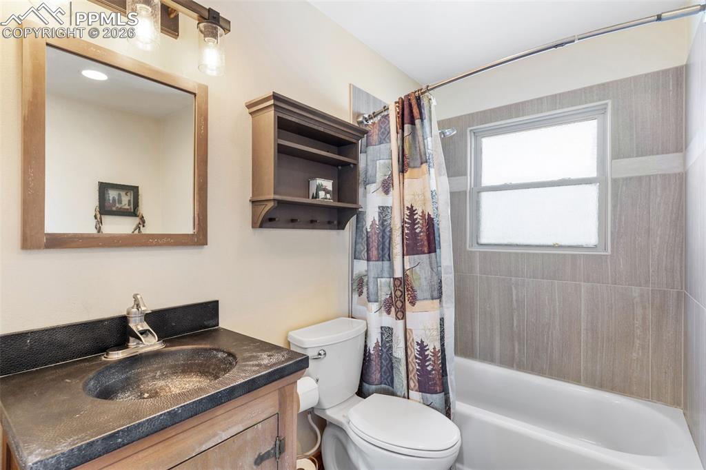 178 Cottonwood Lake Drive Divide CO 80814