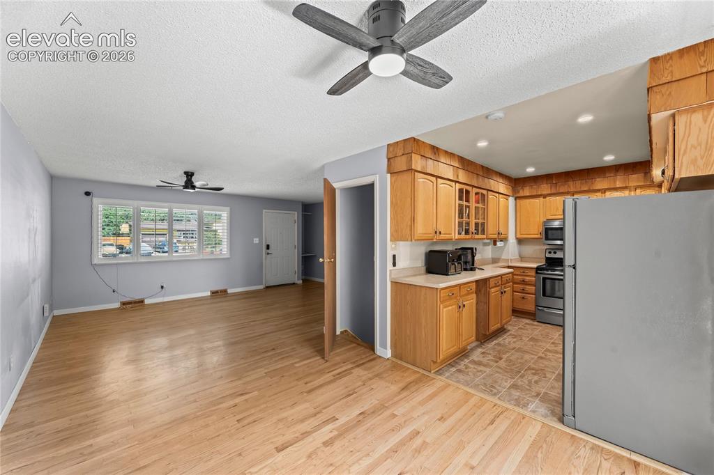 1605 Dixon Drive Colorado Springs CO 80909