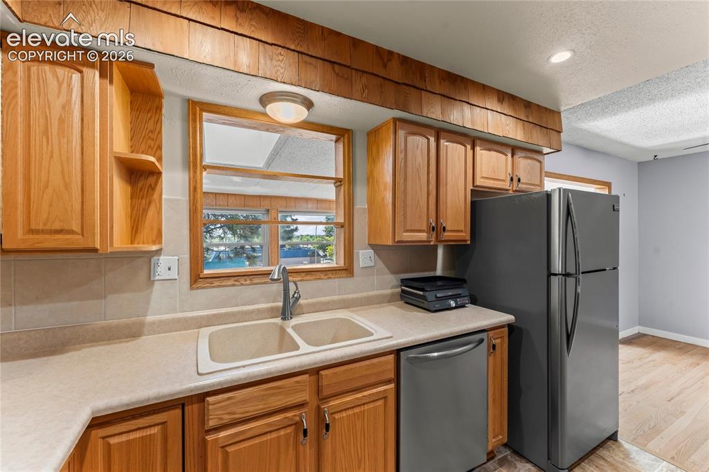 1605 Dixon Drive Colorado Springs CO 80909
