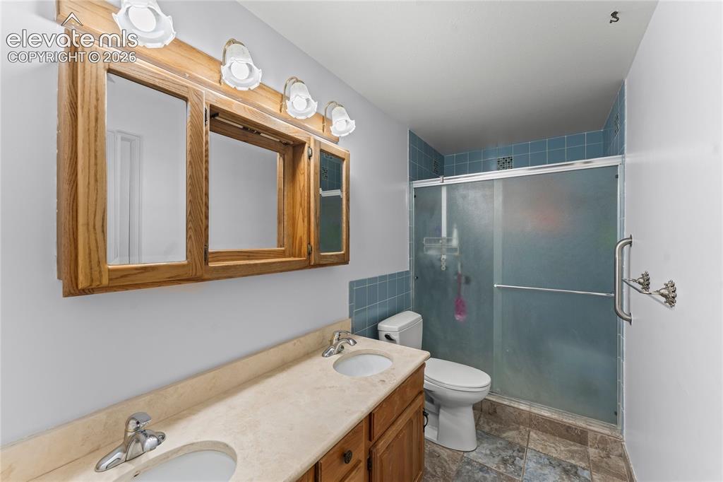 1605 Dixon Drive Colorado Springs CO 80909