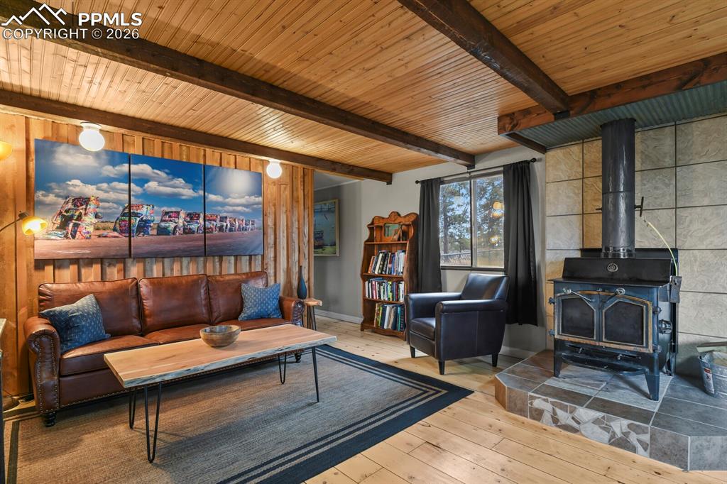 957 Arapahoe Drive Florissant CO 80816