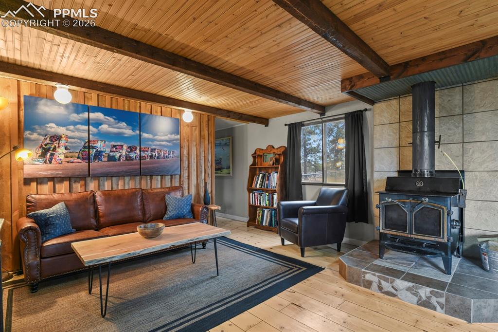 957 Arapahoe Drive Florissant CO 80816