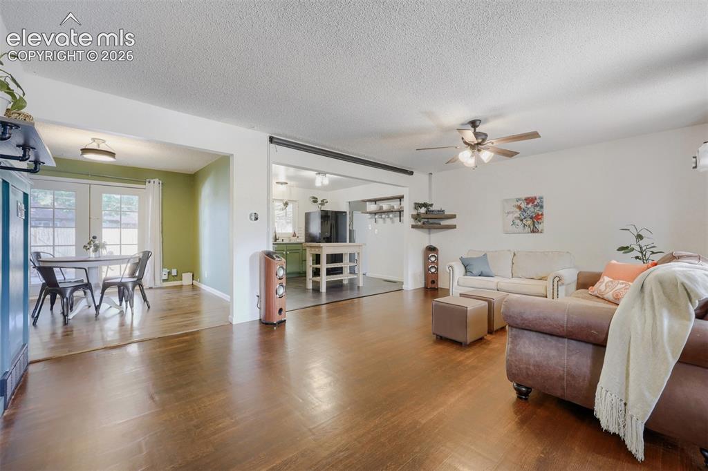 304 Doris Drive Colorado Springs CO 80911