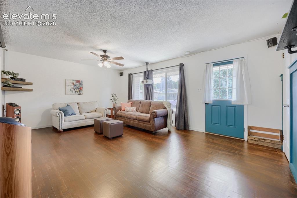 304 Doris Drive Colorado Springs CO 80911