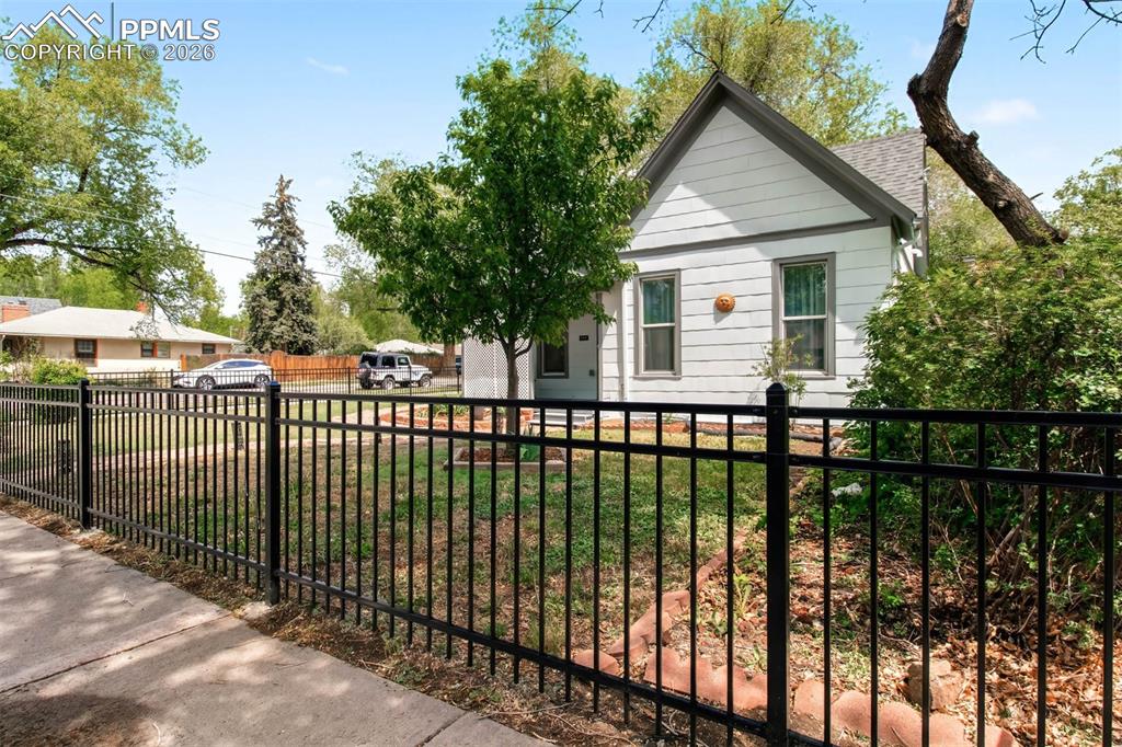 1532 W Pikes Peak Avenue Colorado Springs CO 80904