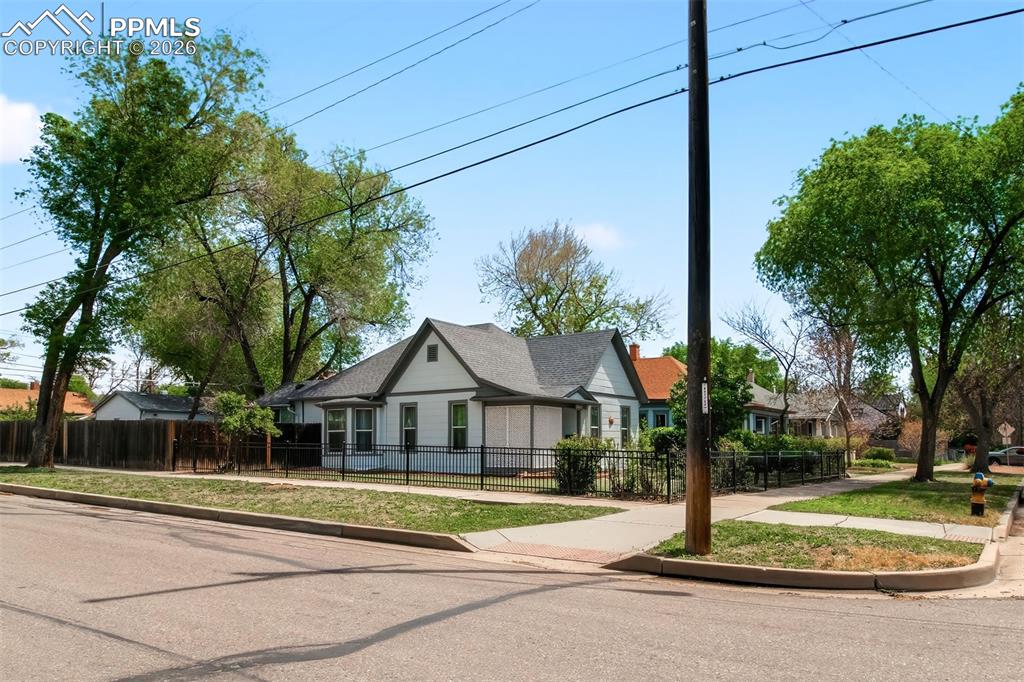 1532 W Pikes Peak Avenue Colorado Springs CO 80904