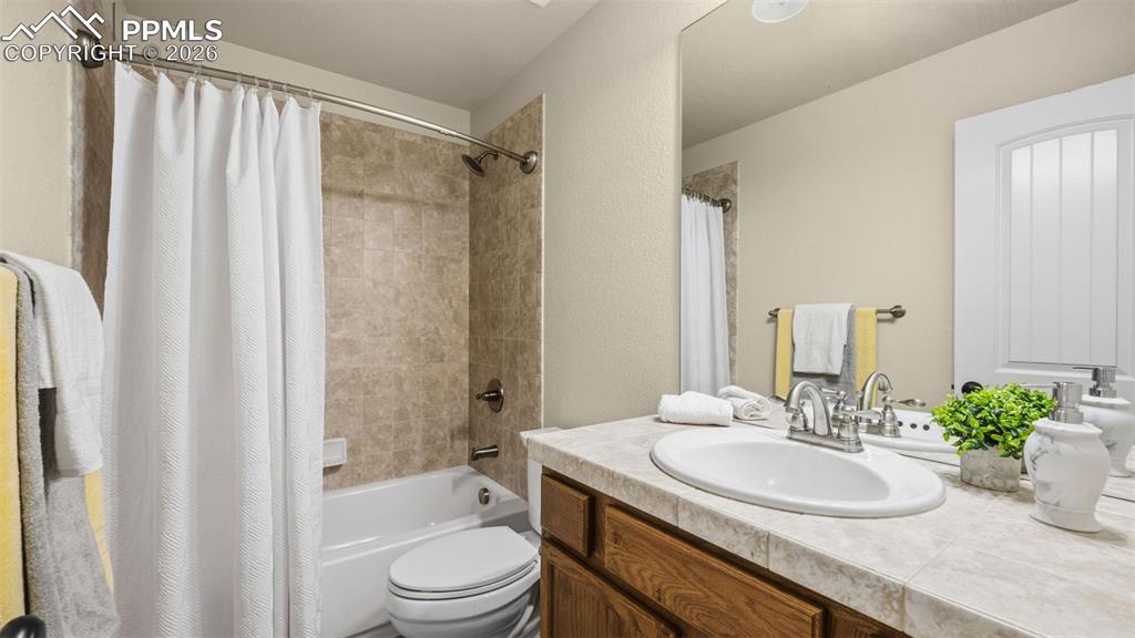 8145 Hunter Peak Trail Colorado Springs CO 80924