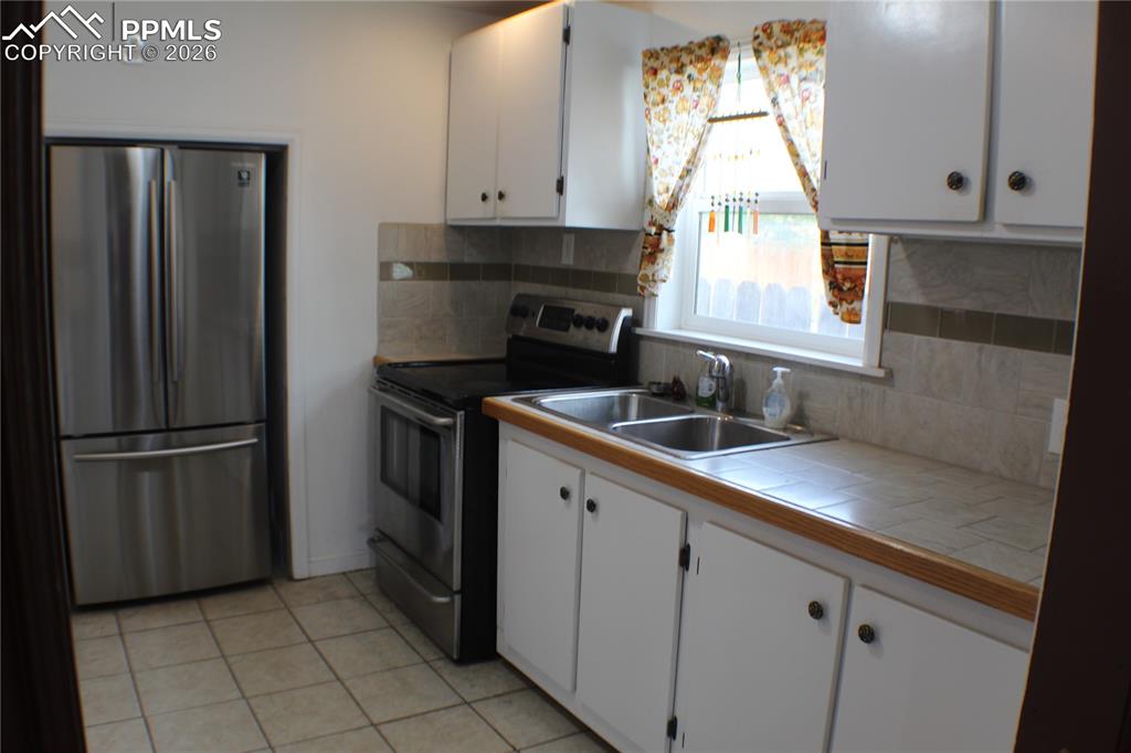 911 E 6th Street Pueblo CO 81001