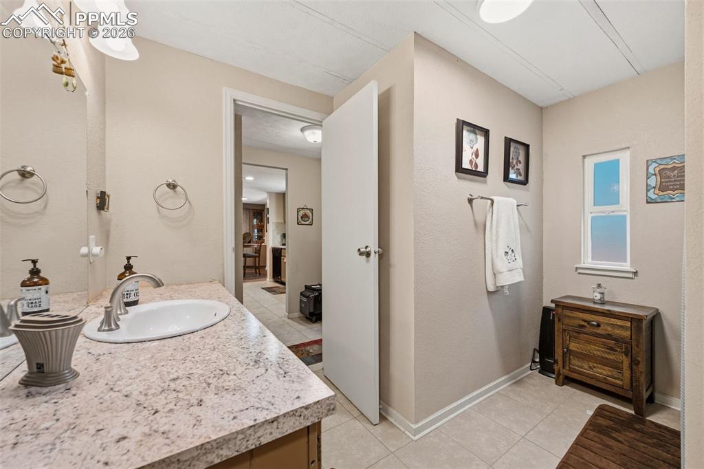 1299 Pikes Peak Drive Florissant CO 80816