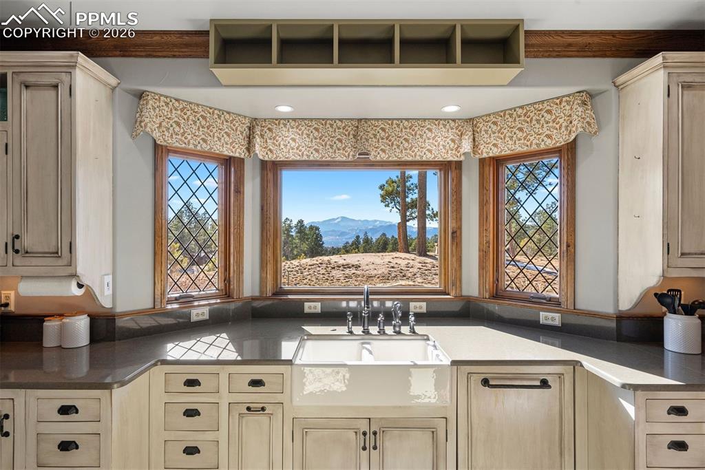 4340 Foxchase Way Colorado Springs CO 80908