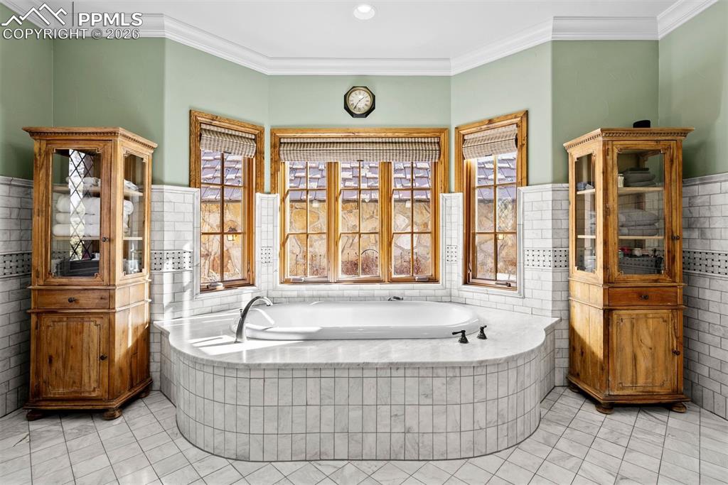 4340 Foxchase Way Colorado Springs CO 80908