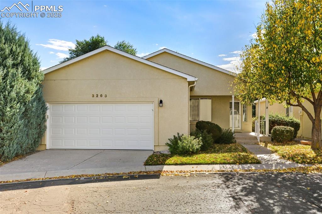 3263 Chestnut Glen Lane Colorado Springs CO 80918