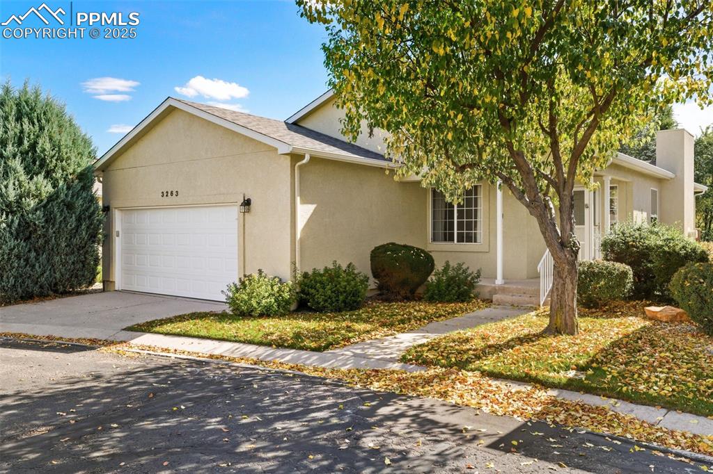 3263 Chestnut Glen Lane Colorado Springs CO 80918