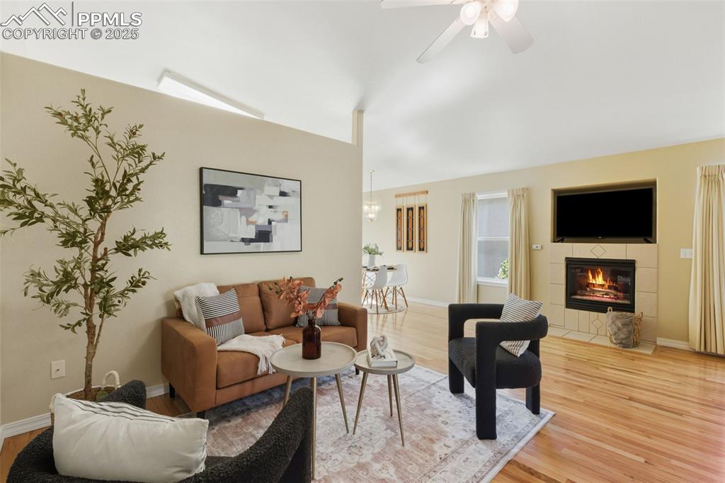 3263 Chestnut Glen Lane Colorado Springs CO 80918