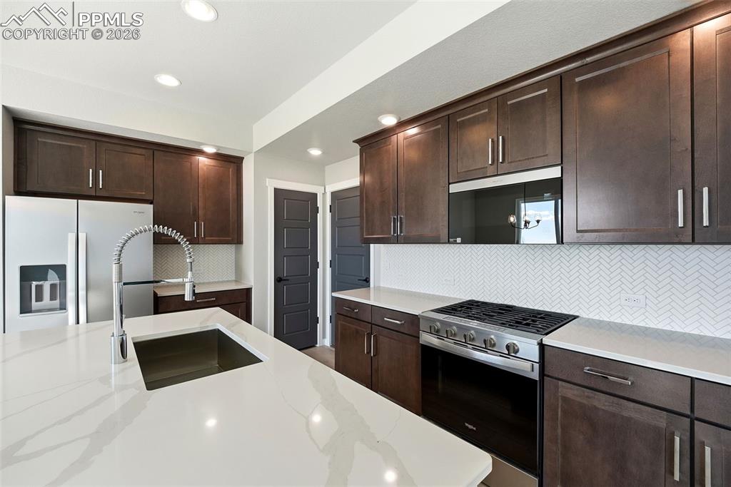 6997 Knapp Drive Colorado Springs CO 80924