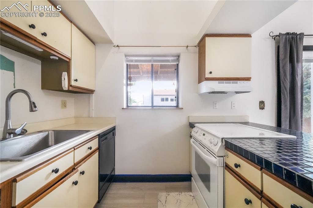 908 N Candlestar Loop Fountain CO 80817