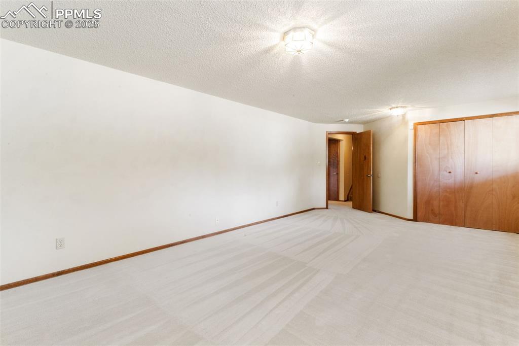 935 Popes Valley Drive Colorado Springs CO 80919