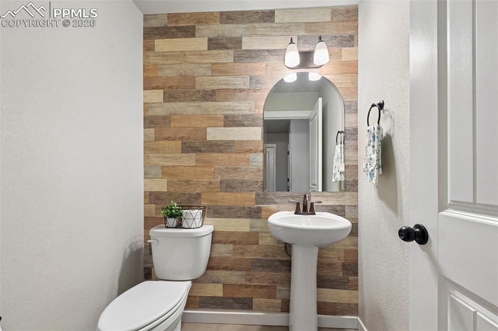 8121 Burl Wood Drive Colorado Springs CO 80908