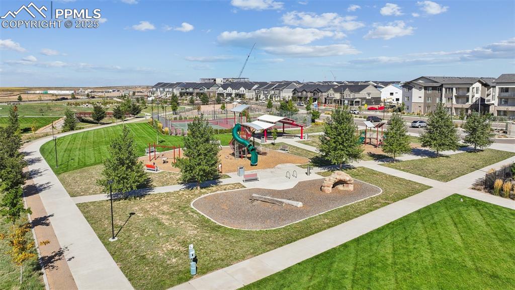 749 N Quemoy Street Aurora CO 80018