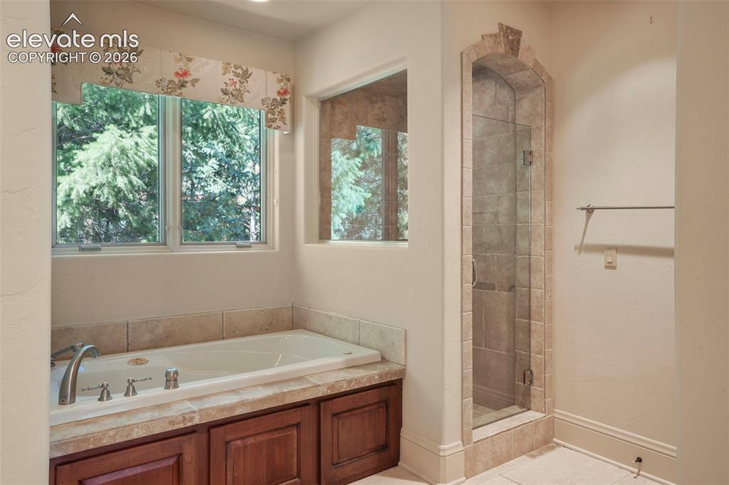 4890 Broadlake View Colorado Springs CO 80906
