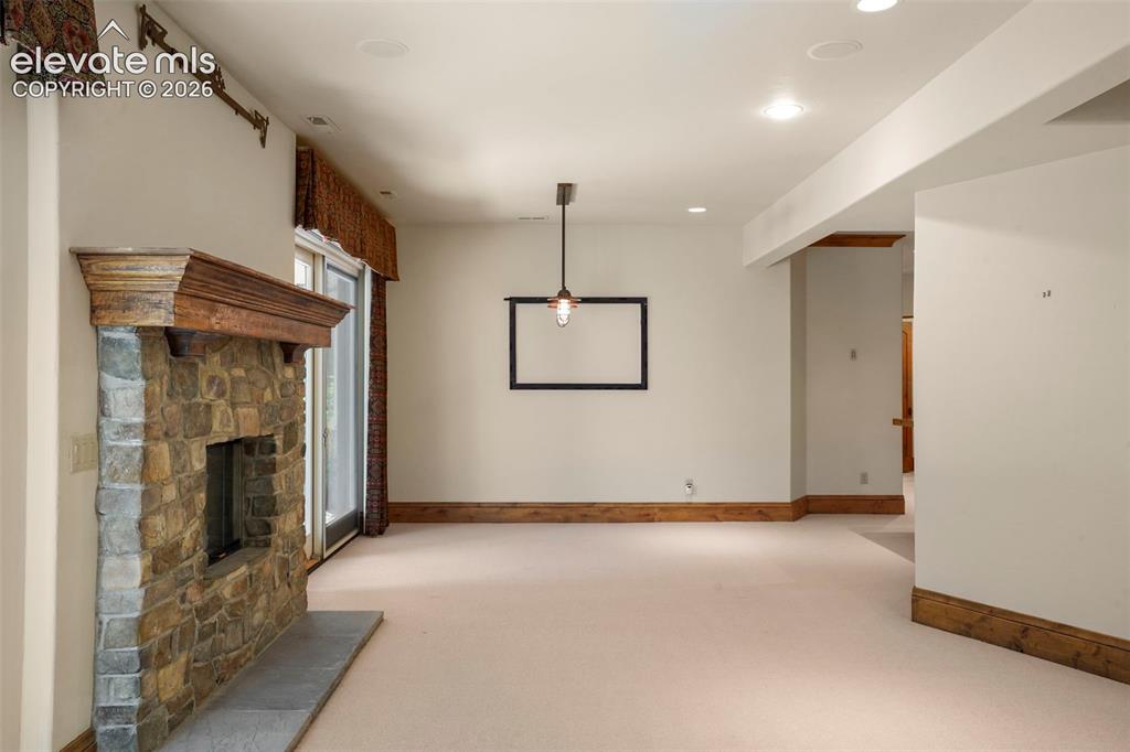 4890 Broadlake View Colorado Springs CO 80906