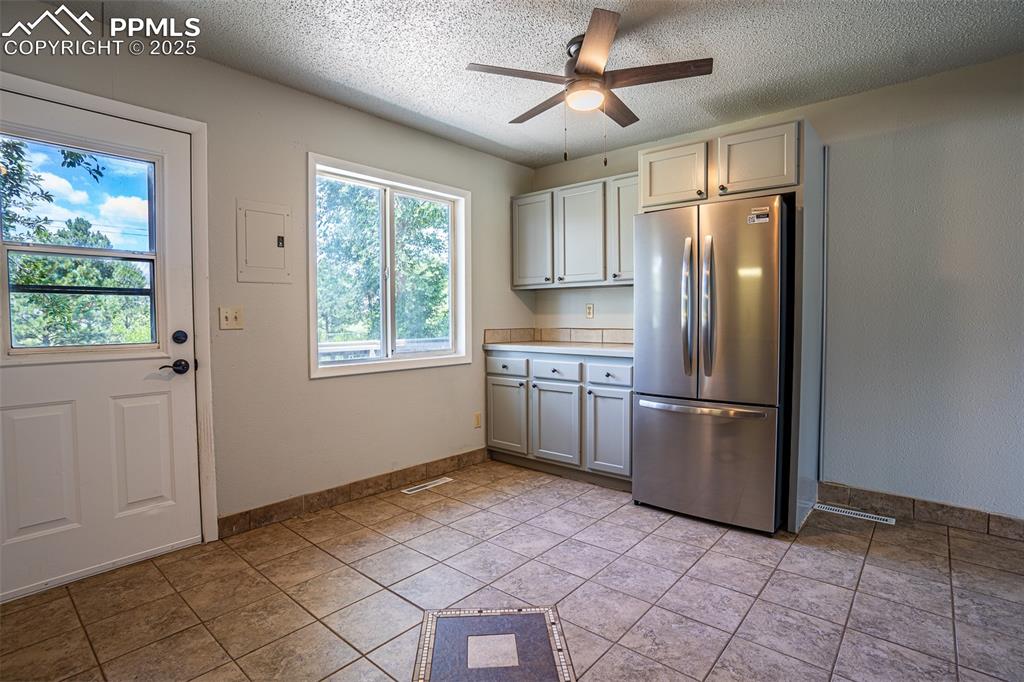 810 Hutchinson Drive Colorado Springs CO 80910