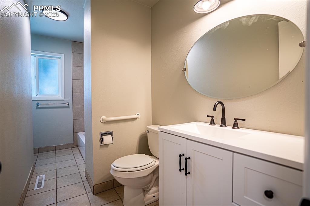 810 Hutchinson Drive Colorado Springs CO 80910