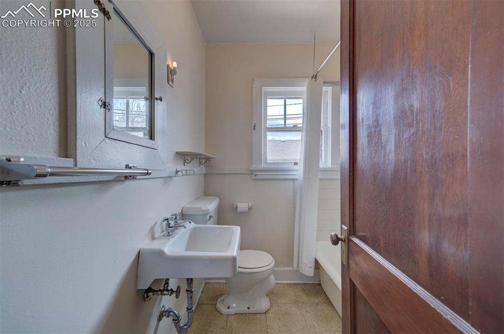 615 E Washington Street Colorado Springs CO 80907