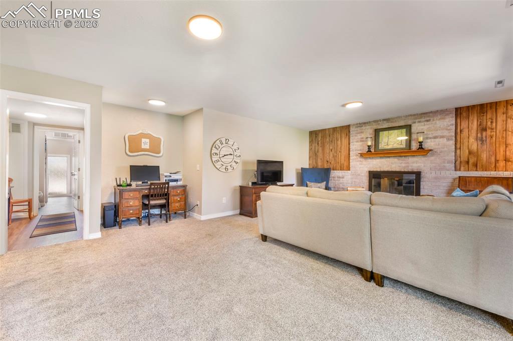 3826 Nuevo Drive Colorado Springs CO 80918