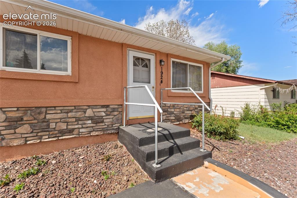 1924 Mccooke Drive Colorado Springs CO 80910