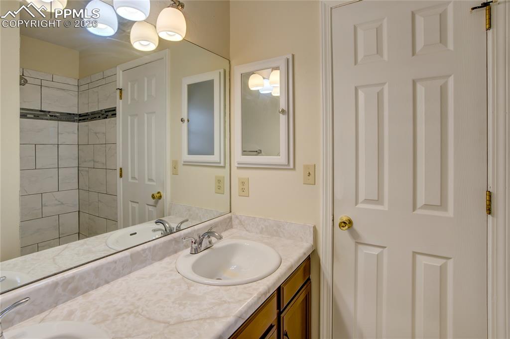 3940 Dewpoint Drive Colorado Springs CO 80920