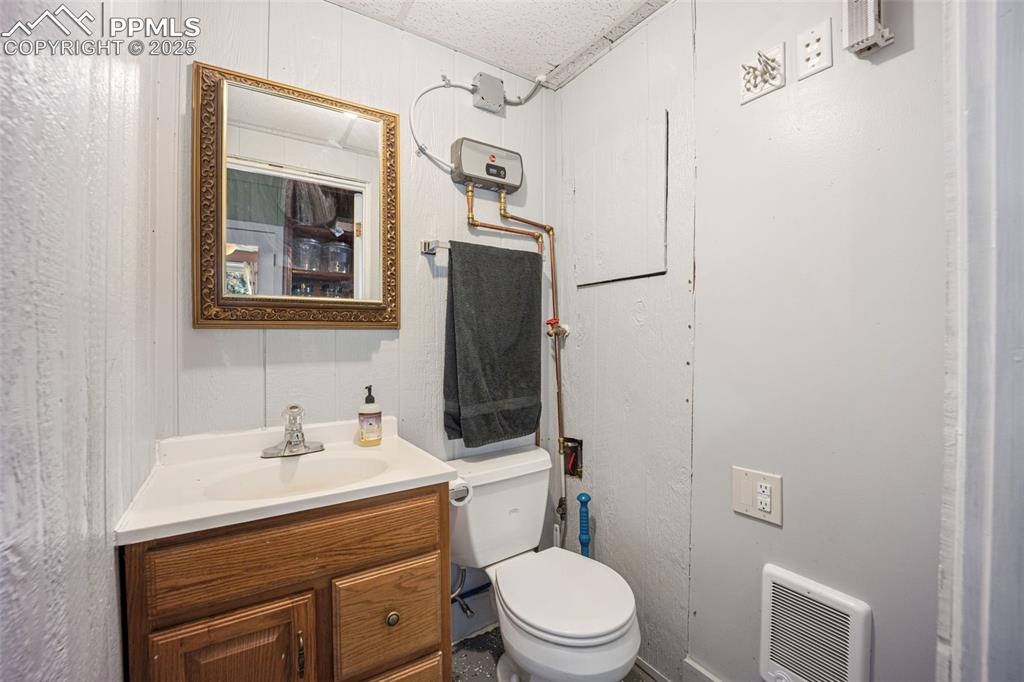 8695 Pine Drive Beulah CO 81023