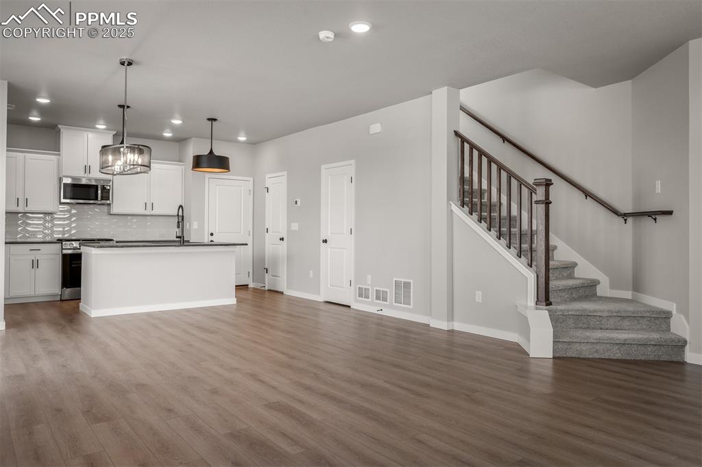 6313 Scrabble View Colorado Springs CO 80924