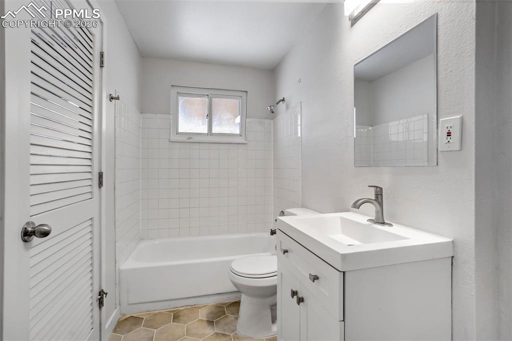 2050 Del Mar Drive Colorado Springs CO 80910