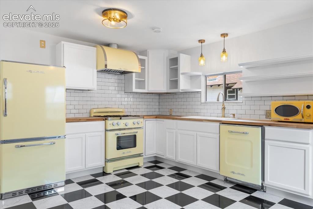 129 Ruxton Avenue Manitou Springs CO 80829