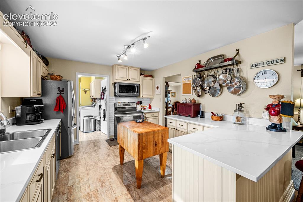 2911 Country Club Drive Pueblo CO 81008