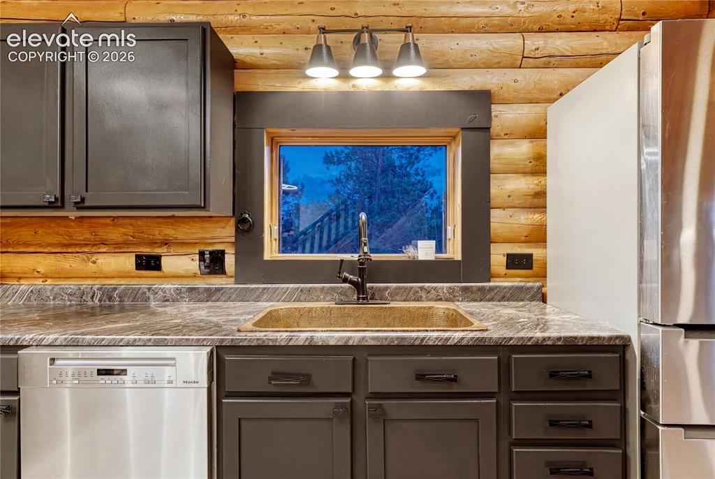 78 Barr Lake Circle Divide CO 80814