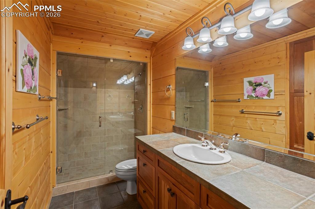 6060 Big Horn Road Manitou Springs CO 80829