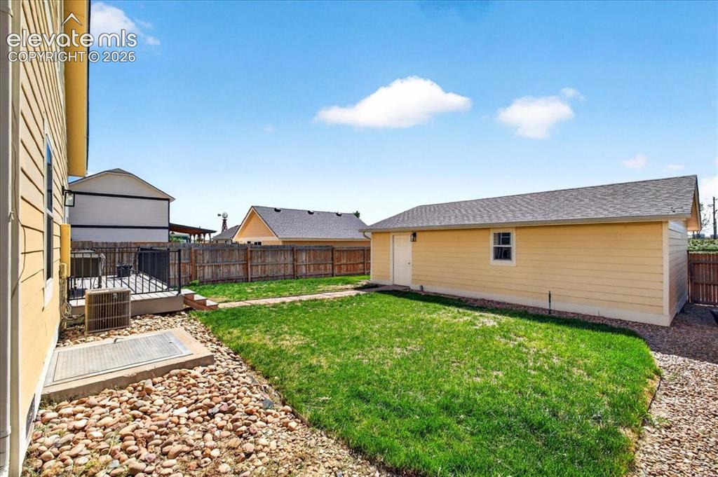 2721 Quarterland Street Strasburg CO 80136