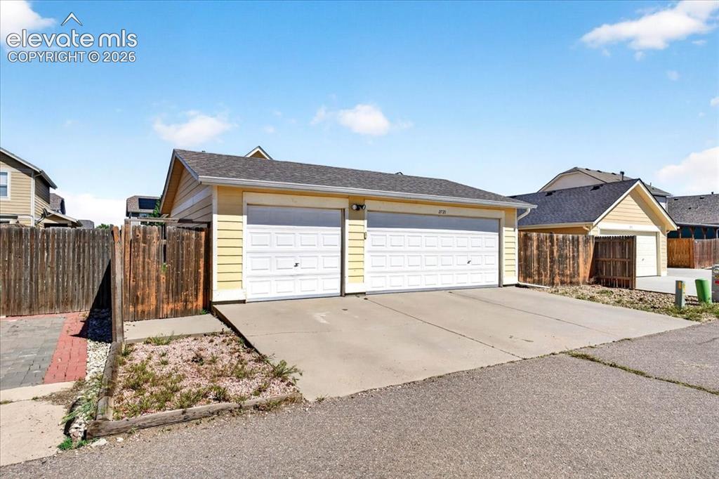 2721 Quarterland Street Strasburg CO 80136