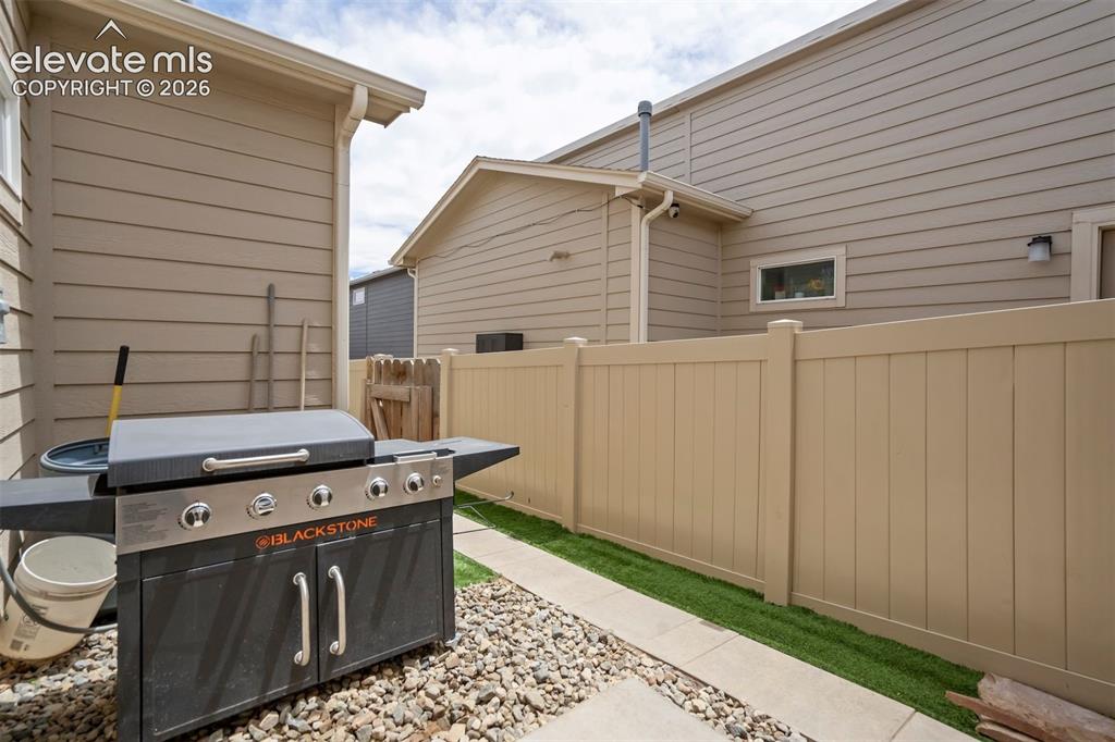 1027 Tyre Heights Colorado Springs CO 80916