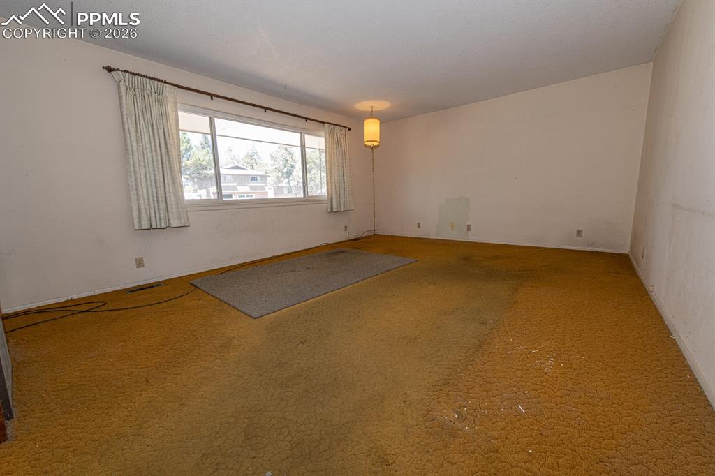 1341 Saratoga Drive Colorado Springs CO 80910