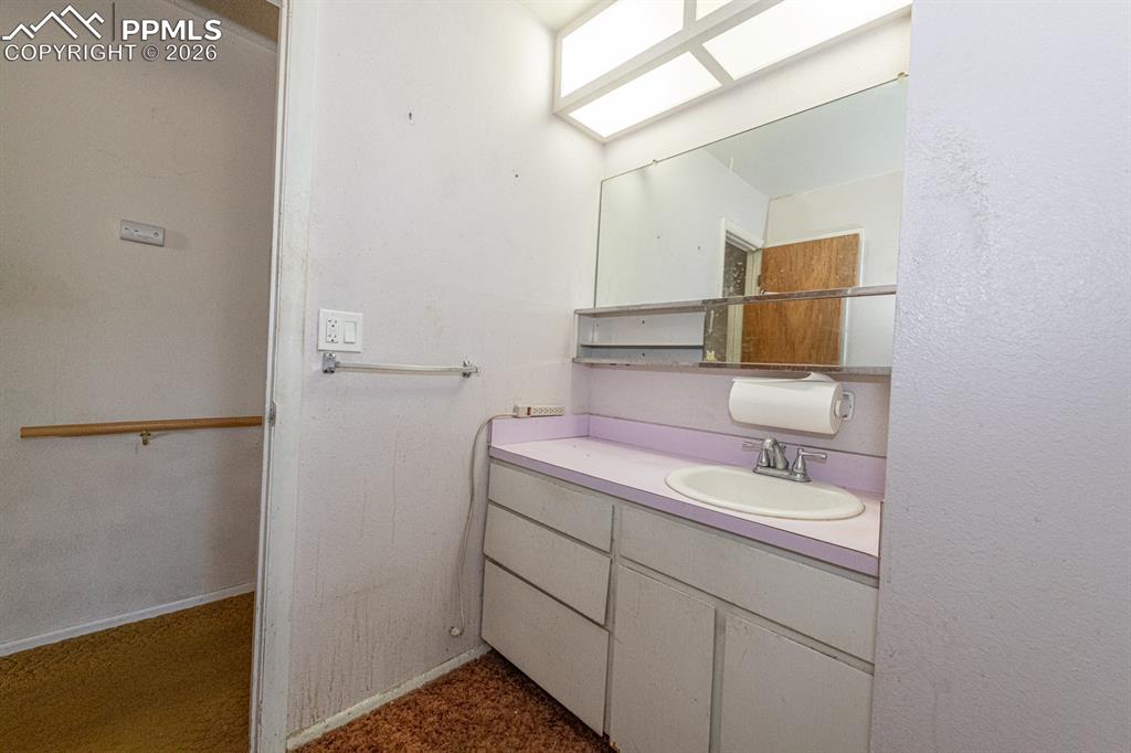 1341 Saratoga Drive Colorado Springs CO 80910