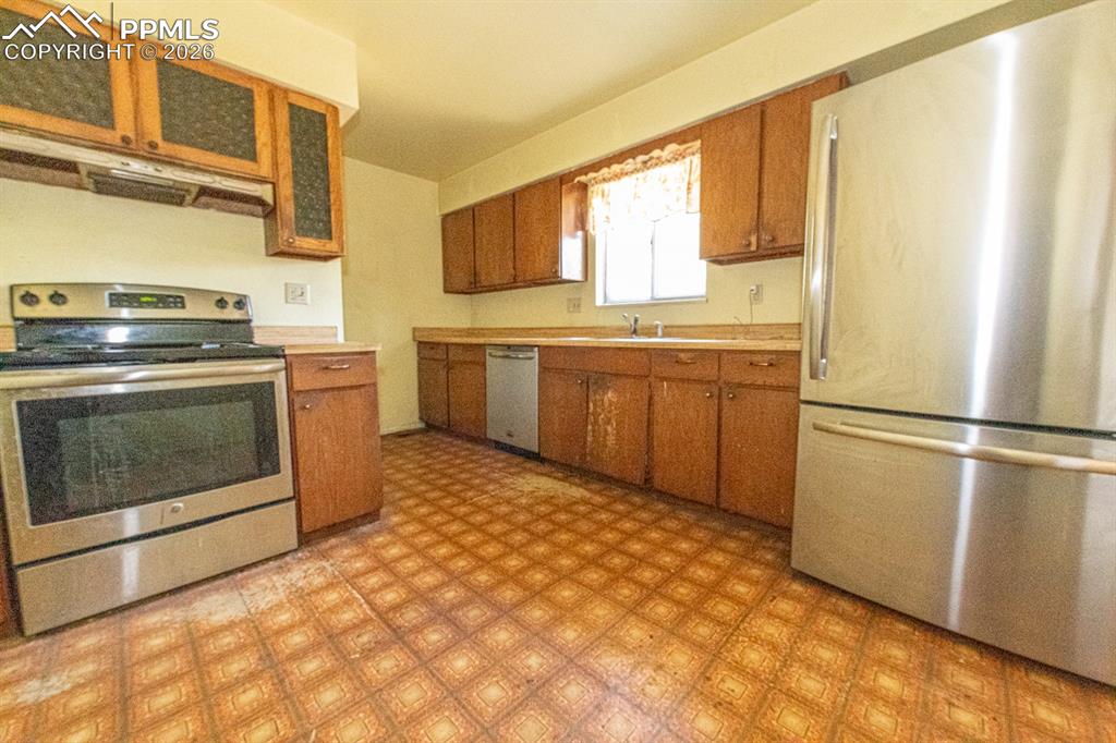 1341 Saratoga Drive Colorado Springs CO 80910