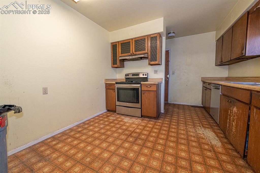 1341 Saratoga Drive Colorado Springs CO 80910