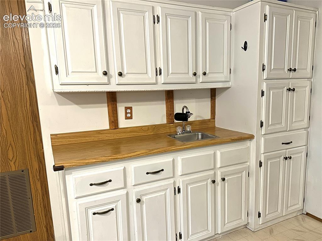 45 La Abu Trail Florissant CO 80816