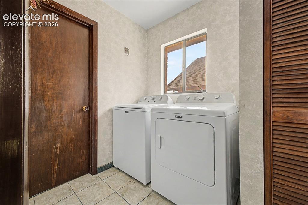 1194 39th Lane Pueblo CO 81006