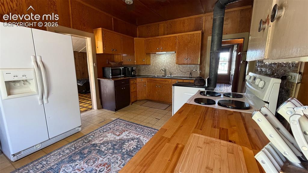 11105 County Road 102 Road Guffey CO 80820
