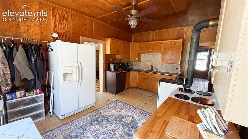 11105 County Road 102 Road Guffey CO 80820