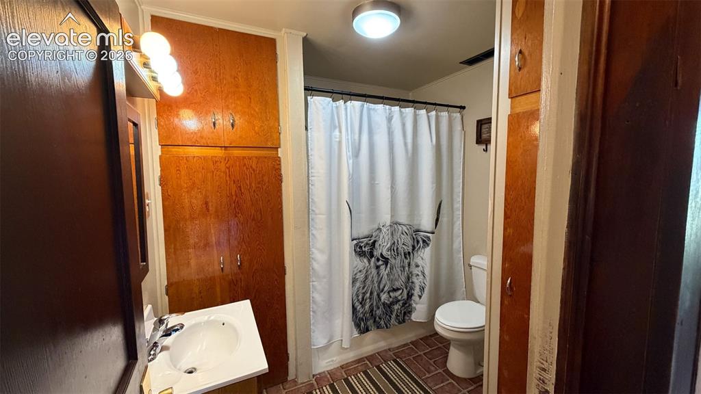 11105 County Road 102 Road Guffey CO 80820